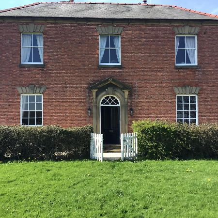 Plas Bostock Farm Wrexham Extérieur photo
